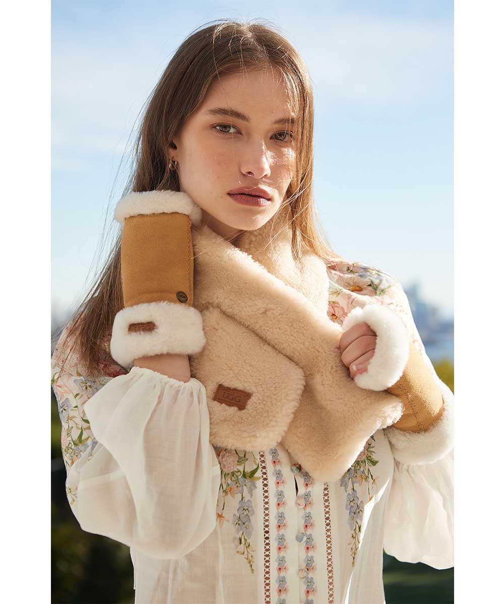 【UGG】★グローブ★ Women's Cable Fingerless Glove UGG® Cable-Knit Fingerless Gloves | Anthropologie
