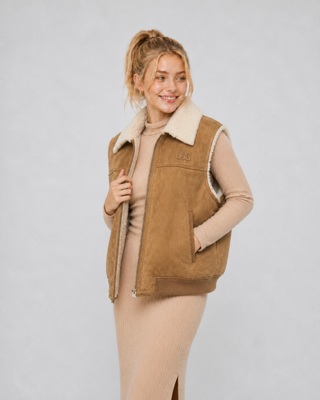 UGG Women's Lorne Reversible Zip Vest - Chestnut/Natural